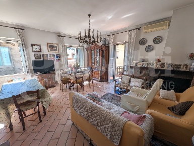 Foto Appartamento in Via G. MATTEOTTI 28, Deruta Centro di 95 m² in vendita
