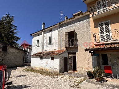 Foto Casa indipendente in Via Piano Le Casette 17, Ateleta di 125 m²