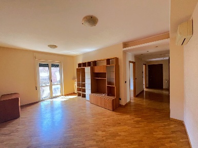 Foto Appartamento in Via Cairoli 2, Legnano di 115 m² con 4 locali
