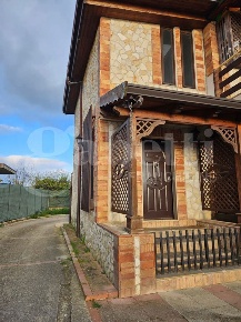 Foto Villa singola in Boscariello, Eboli di 231 m² con 4 locali in vendita