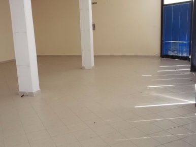 Foto Locale commerciale a Cascina Semicentro di 150 m² con 1 locali