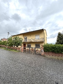Foto Casa indipendente a Casciana Terme Lari Casciana Terme di 300 m²