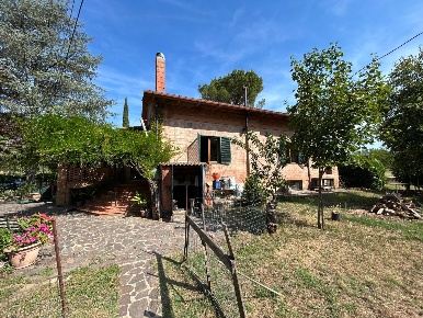Foto Casa indipendente a Castelnuovo Berardenga di 96 m² con 4 locali