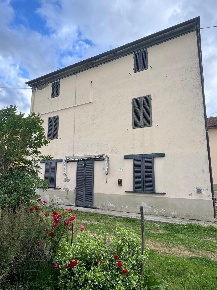 Foto Villa a schiera a Larciano di 175 m² con 6 locali in vendita