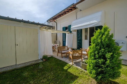 Foto Appartamento a Forte dei Marmi Vittoria Apuana di 60 m² con 3 locali