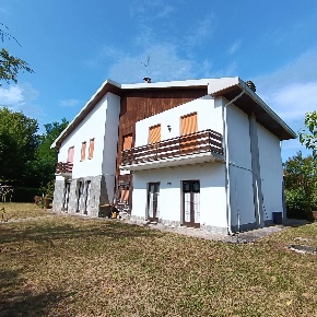 Foto Villa unifamiliare in strada Baldichieri 6, Tigliole di 277 m²