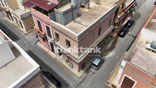 Foto Casa indipendente in Via Cimarosa, Avola Centro di 108 m² con 3 locali