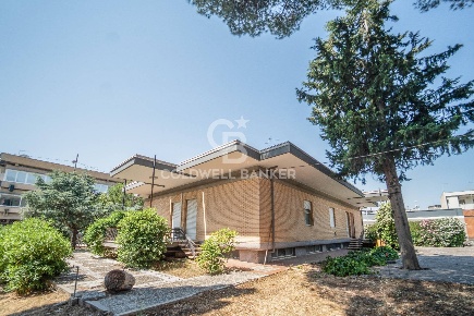 Foto Villa unifamiliare in Via Madonna di Pompei, Grottaglie di 274 m²