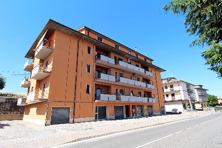 Foto Appartamento in Via Salaria, Monsampolo del Tronto Stella di 108 m²