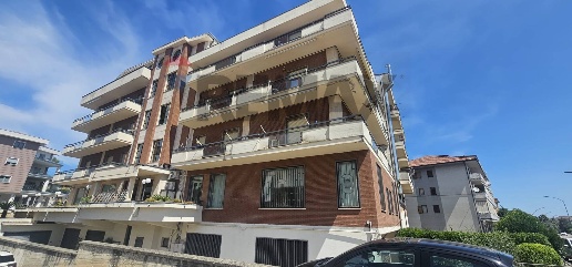 Foto Posti auto in Via Filippo Turati snc, San Giorgio del Sannio Centro