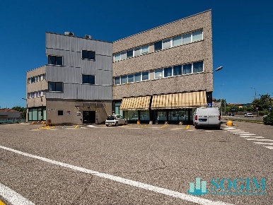 Foto Ufficio in Via del lavoro 8, Como Camerlata - Rebbio di 1660 m²