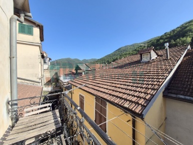 Foto Appartamento in Corso Mario Ponzoni, Pieve di Teco Centro di 60 m²