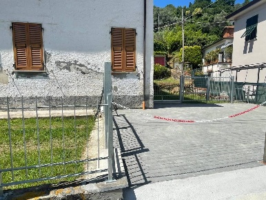 Foto Case semi ndipendenti a Ameglia Centro di 59 m² con 2 locali