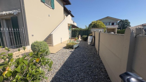 Foto Appartamento in Via Pietro Pagani, Castrezzato Centro di 145 m²