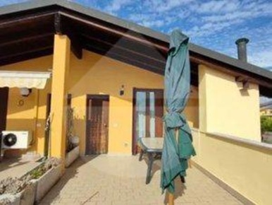 Foto Appartamento in Tintoretto, Sirmione Centro di 76 m² con 3 locali