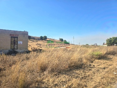 Foto Terreno agricolo a Gela di 9000 m² in vendita