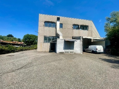 Foto Capannone industriale a Galliate Lombardo di 350 m² con 1 locali