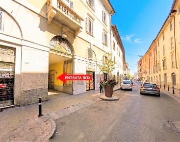 Foto Box in Via Quarenghi, Bergamo Stazione di 20 m² con 1 locali