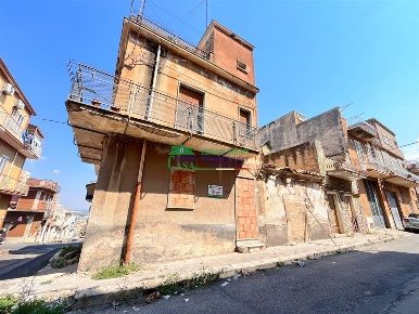 Foto Casa indipendente in Via Erea, Comiso Centro di 140 m² in vendita