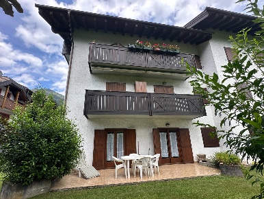 Foto Appartamento in Viale Dolomiti 29, Giustino di 54 m² con 2 locali