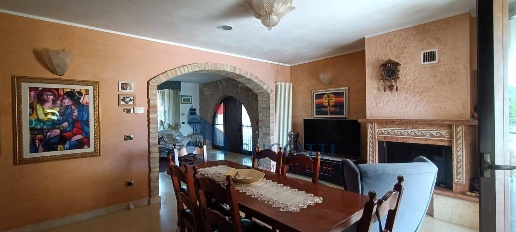 Foto Casa indipendente in via Minniti 27, Campli Cesenà di 200 m²