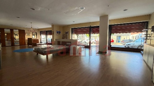 Foto Locale commerciale a Mugnano del Cardinale di 185 m² con 2 locali