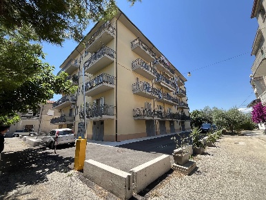 Foto Appartamento in VIA PIETRO MICCA, Vasto di 150 m² con 8 locali
