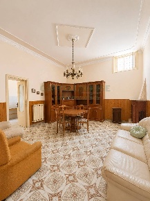 Foto Case semi ndipendenti in via pietà, Lauro di 180 m² con 6 locali
