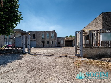 Foto Capannone industriale in Via Bisbino 2, Cantù di 630 m² in vendita