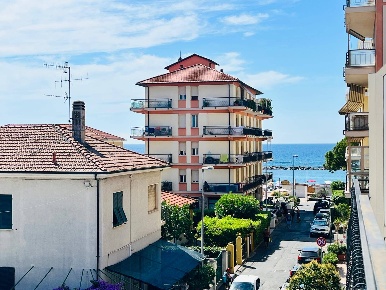 Foto Appartamento in via sardegna, San Bartolomeo al Mare Centro di 50 m²
