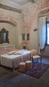 Foto Appartamento in torretta 1, Vergiate Centro di 84 m² con 2 locali