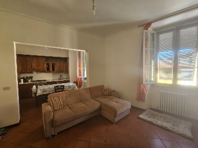 Foto Appartamento a Livorno Cisternone di 100 m² con 4 locali in vendita
