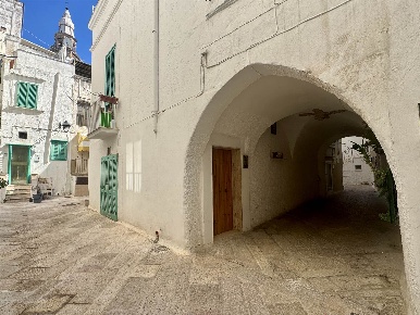 Foto Casa indipendente a Monopoli Centro di 101 m² con 2 locali in vendita