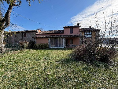 Foto Case semi ndipendenti in Via Minarda 2, Forlì Ospedaletto di 200 m²