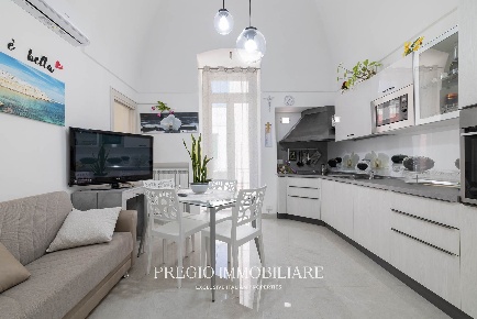 Foto Appartamento in via giuseppe mazzini, Monopoli Centro di 55 m²