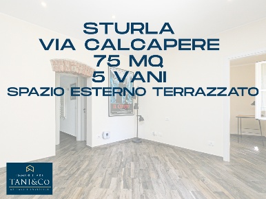 Foto Appartamento in Via Calcapere 7, Genova Quarto di 75 m² con 5 locali