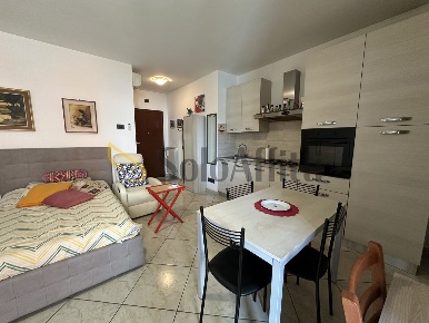 Foto Appartamento in Via Monte Lupone, Latina Centro di 35 m² con 2 locali