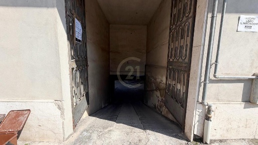 Foto Posti auto a Mascalucia Centro di 48 m² in vendita