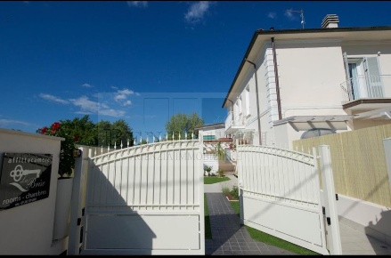Foto Appartamento a Pietrasanta di 175 m² con 8 locali in vendita