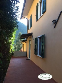 Foto Case semi ndipendenti a Fivizzano Equi Terme di 160 m² con 7 locali