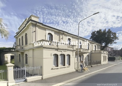 Foto Appartamento in VIA ORIANI, Faenza di 144 m² con 4 locali in vendita