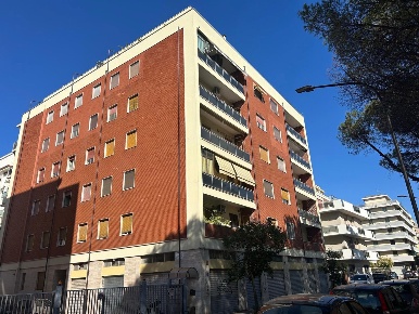 Foto Appartamento in Via SCIPIONE L'AFRICANO 45, Pescara di 140 m²
