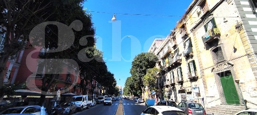 Foto Negozio in Foria, Napoli San Carlo All'Arena di 55 m² con 2 locali