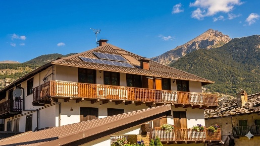 Foto Appartamento in Vicolo Bouchard 6, Oulx Centro di 40 m² con 2 locali