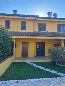 Foto Villa a schiera in Viale Cavour 1, Cervaro Pastenelle Pacitti Sprumaro
