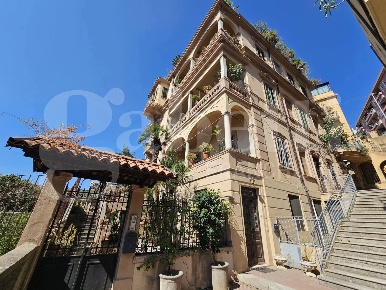 Foto Appartamento in Via Donato 1, Messina Centro Storico di 95 m²