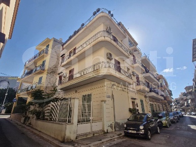 Foto Appartamento in amilcare ponchielli, Bagheria Centro di 110 m²