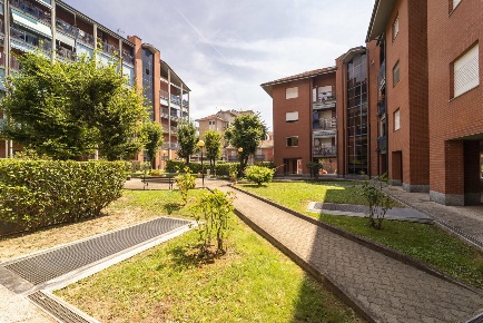 Foto Appartamento in Via Biella 5, Nichelino di 170 m² con 6 locali