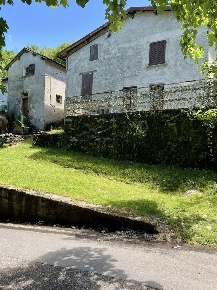 Foto Baita in LocalitÃ  Posa snc, Schignano di 83 m² con 3 locali
