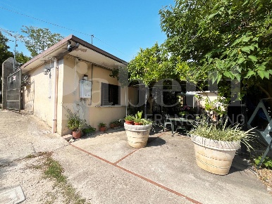 Foto Casa indipendente in Via Sardarulo 28, San Potito Sannitico di 168 m²
